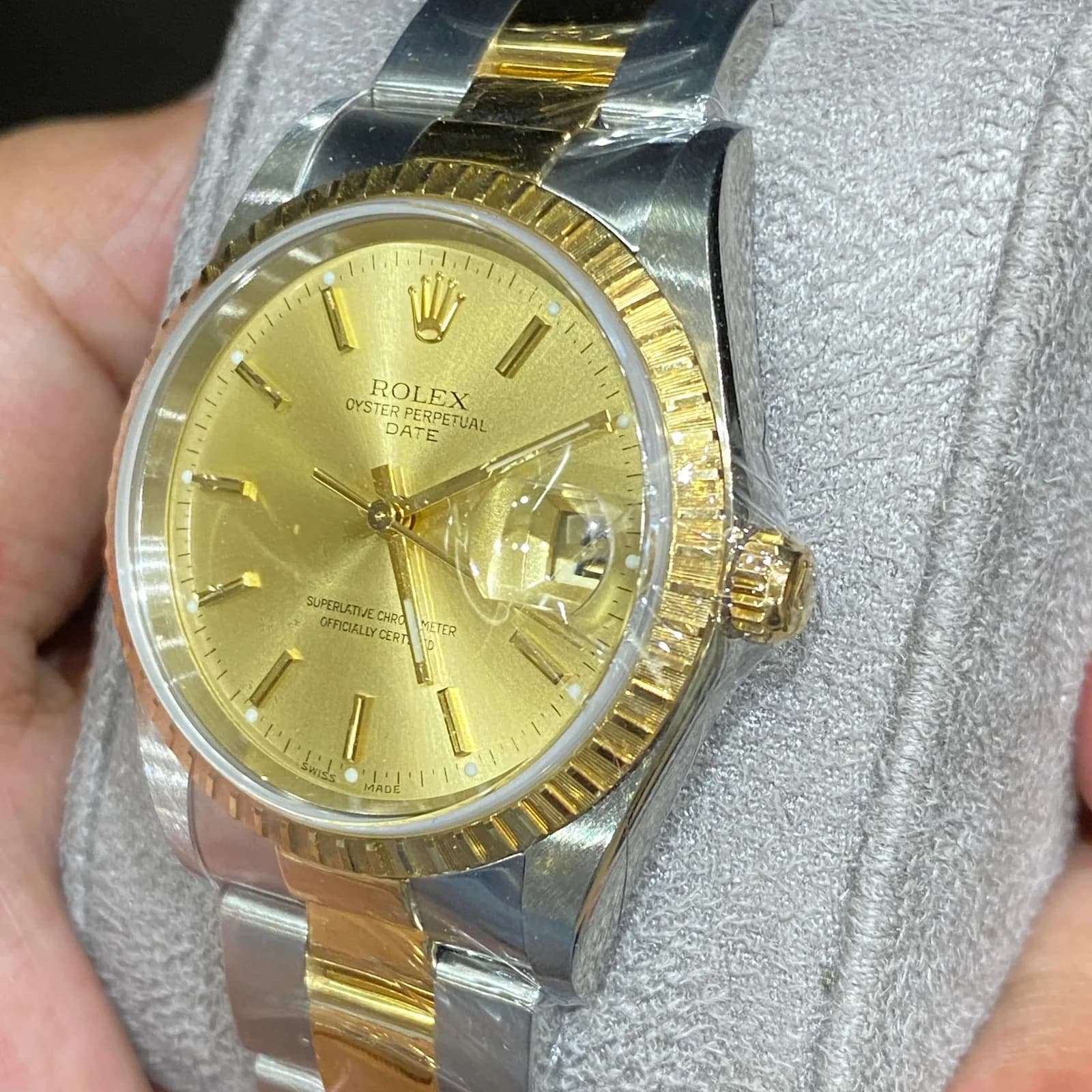 Thumb Oyster Perpetual Date 15223