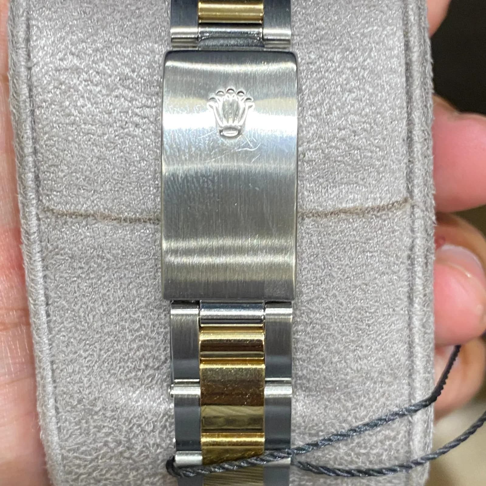 Thumb Oyster Perpetual Date 15223