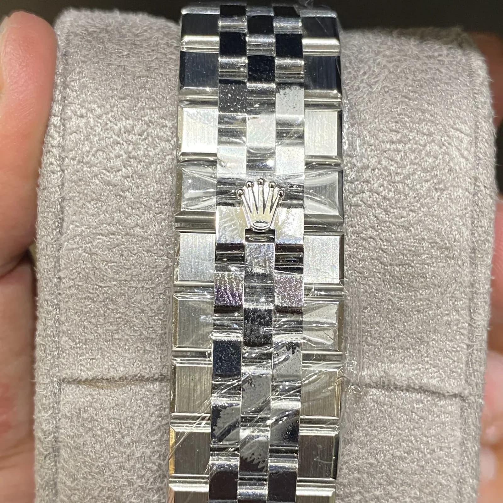 Thumb Land-Dweller 36 Stainless Steel / Fluted / White / Flat Jubilee