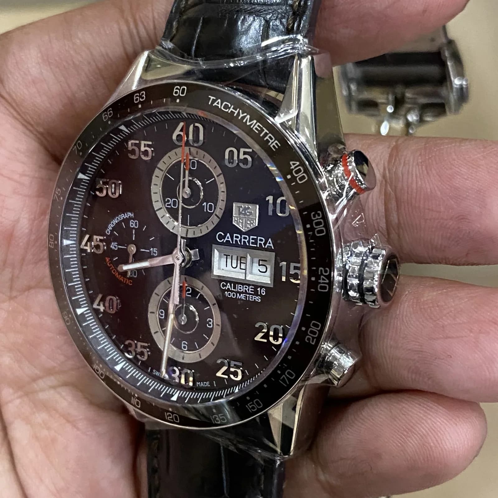 Thumb Carrera Calibre 16 Day Date 43 Stainless Steel / Brown / Alligator