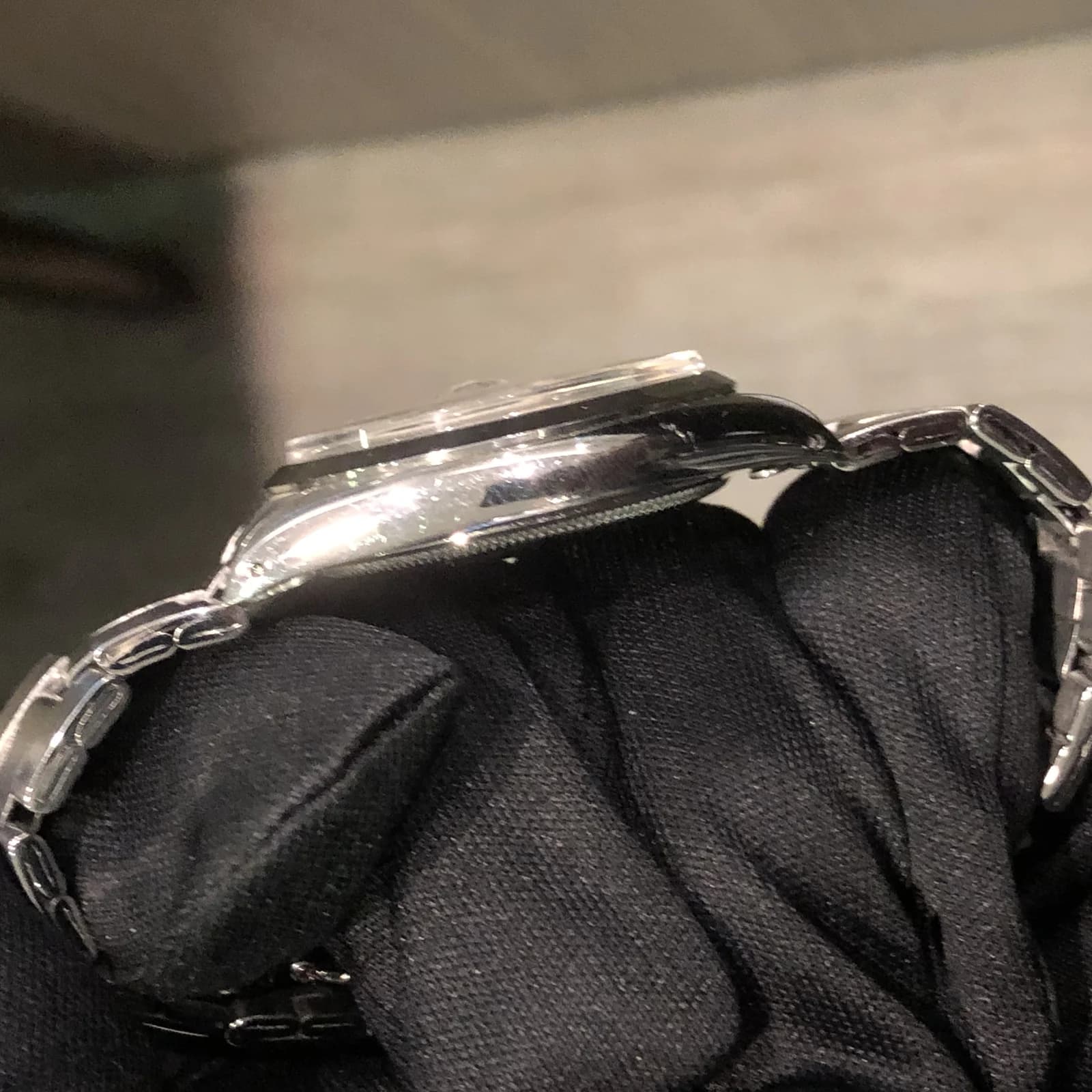 Thumb Oyster Perpetual Date 34 / 1500 / Silver / Stainless Steel