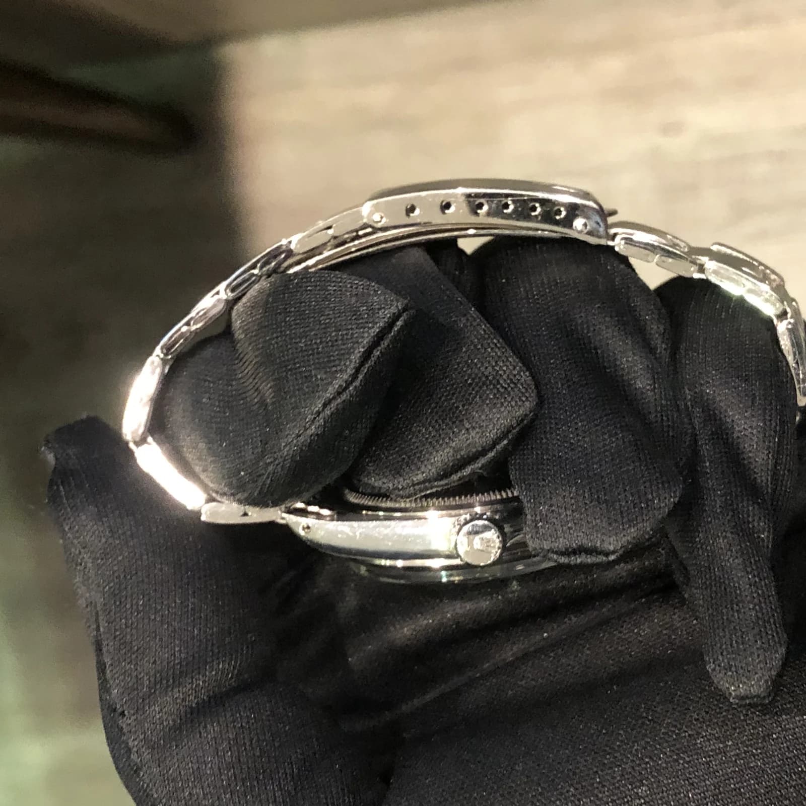 Thumb Oyster Perpetual Date 34 / 1500 / Silver / Stainless Steel