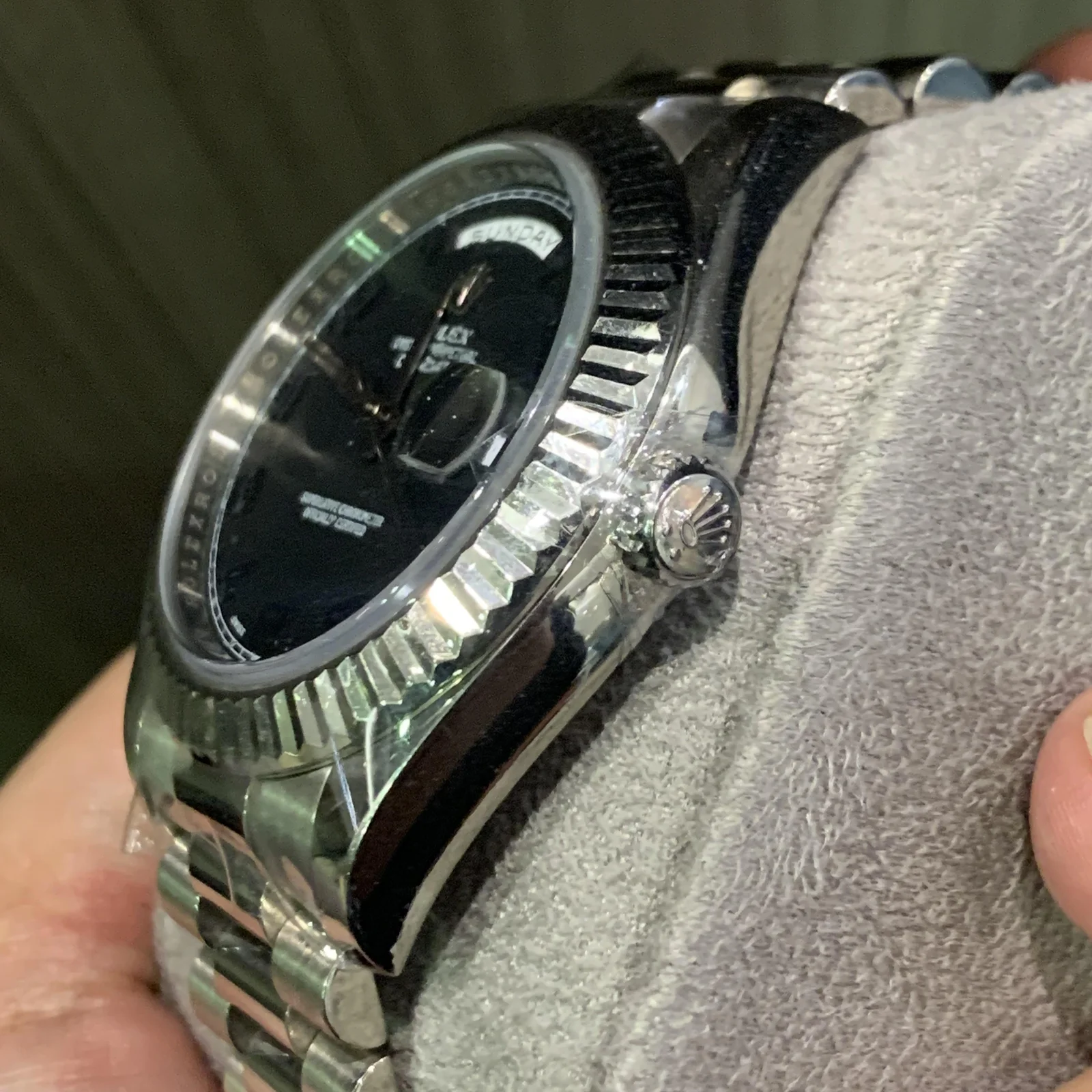 Thumb Day-Date II White Gold Black Concentric