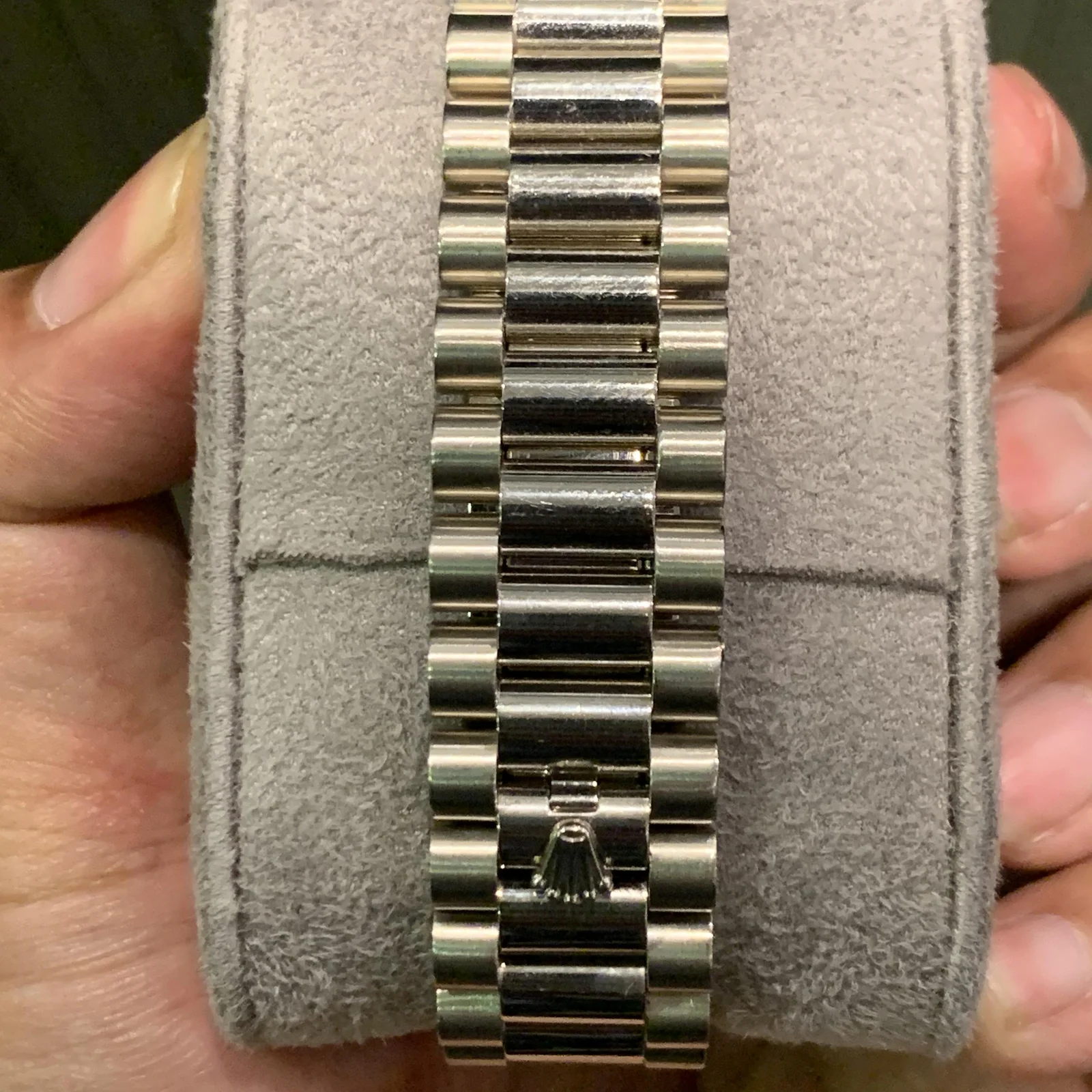 Thumb Day-Date II White Gold Black Concentric
