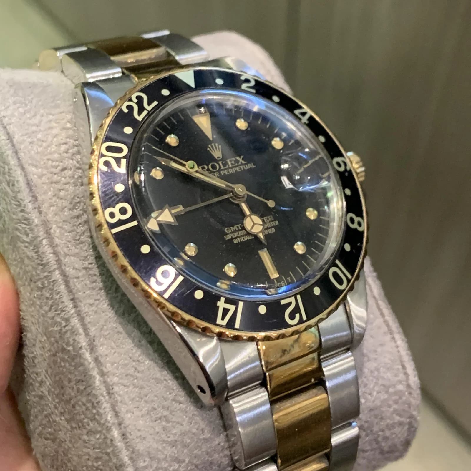 Thumb Rolex GMT Master 1675 Black Nipple Gilt Dial