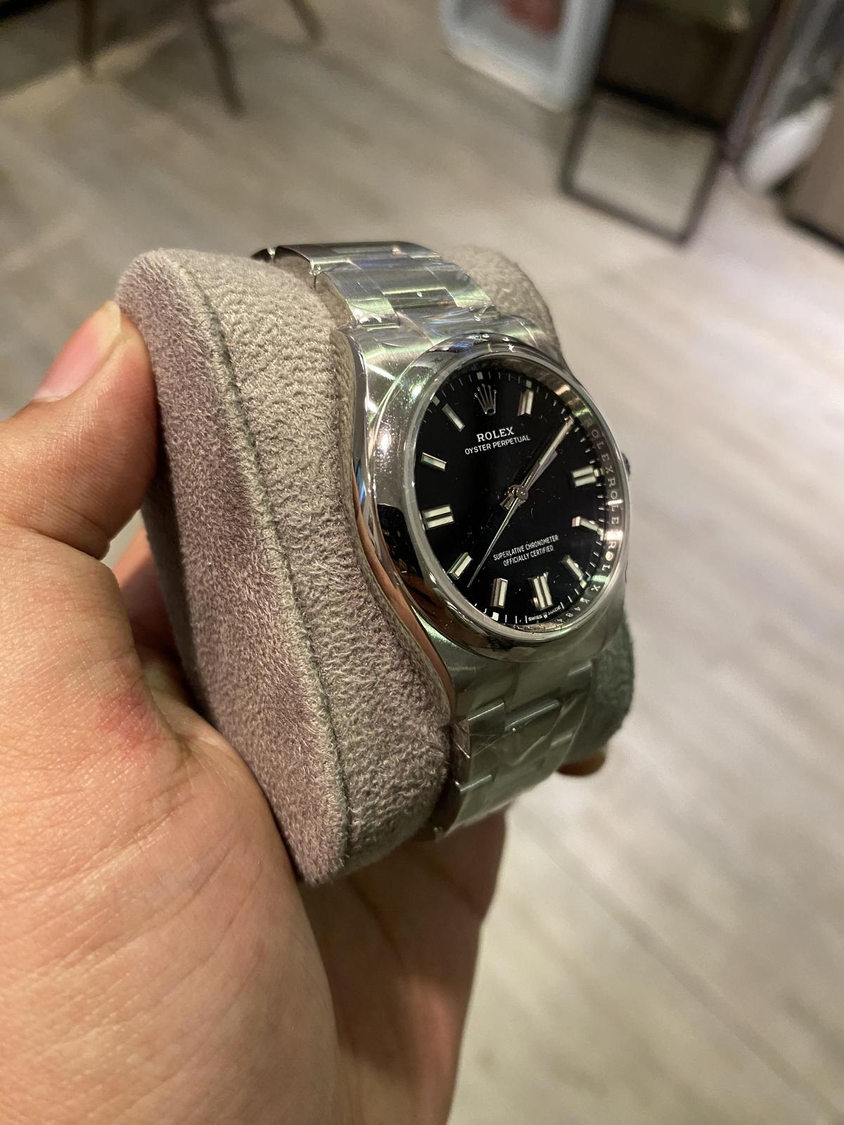 Thumb Oyster Perpetual 36 Stainless Steel / Black
