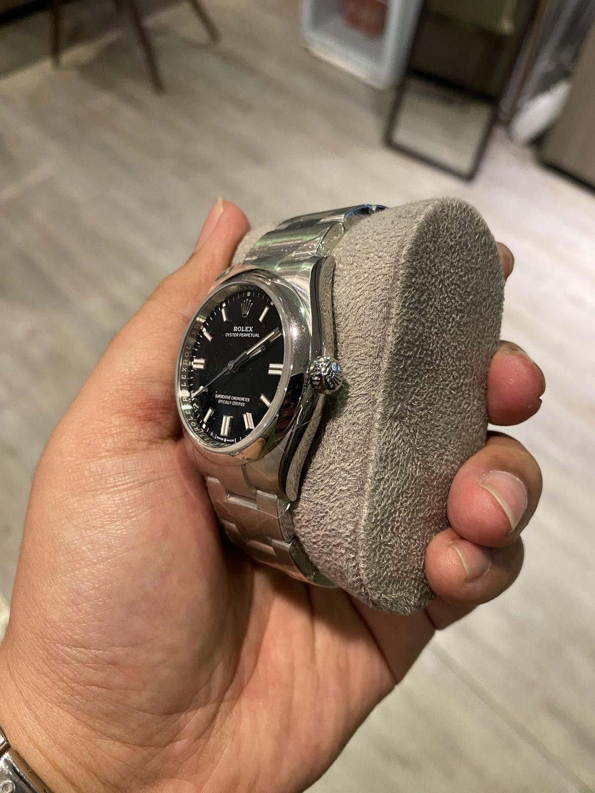 Thumb Oyster Perpetual 36 Stainless Steel / Black
