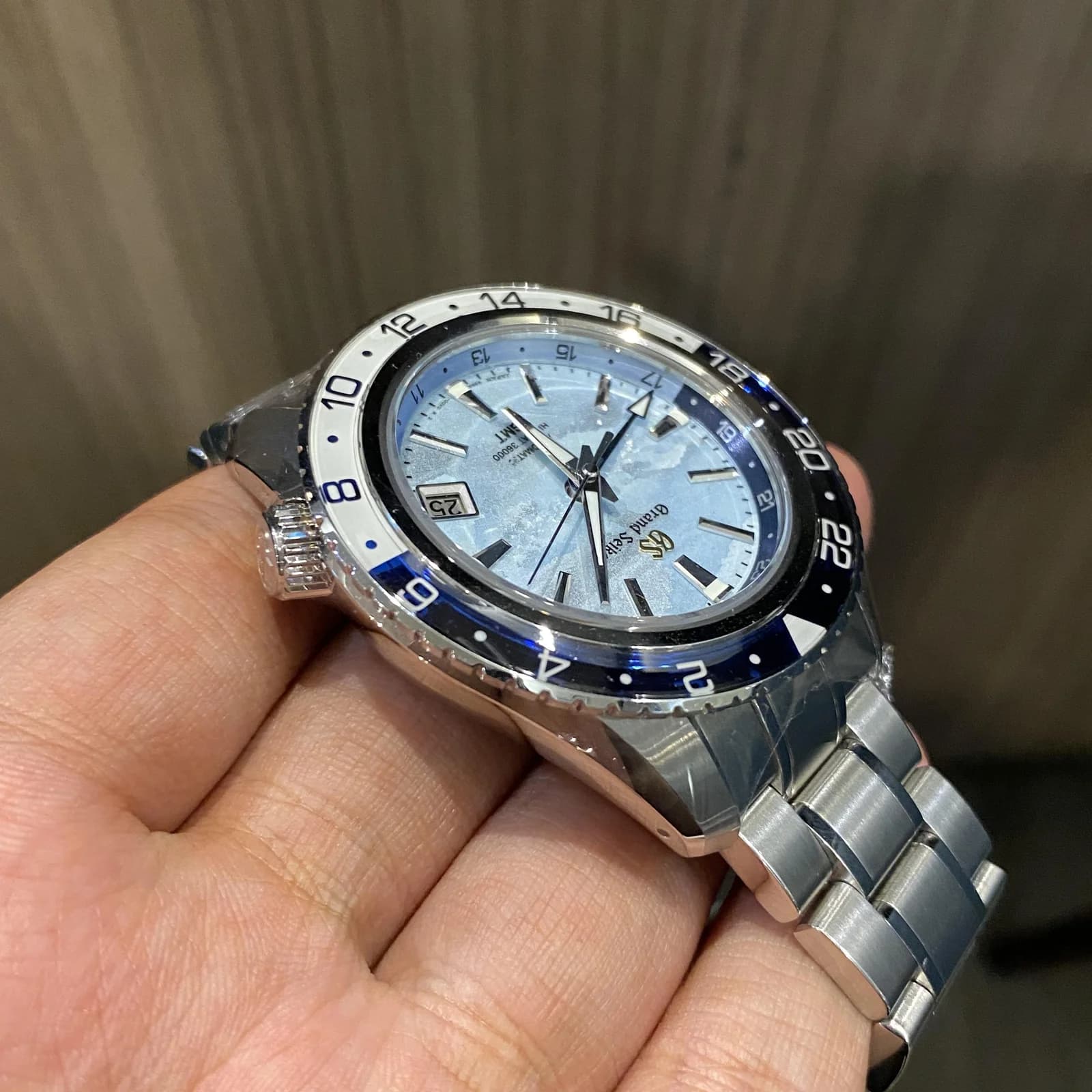 Thumb Hi Beat 36000 GMT ‘Sea of Cloud’ SBGJ275