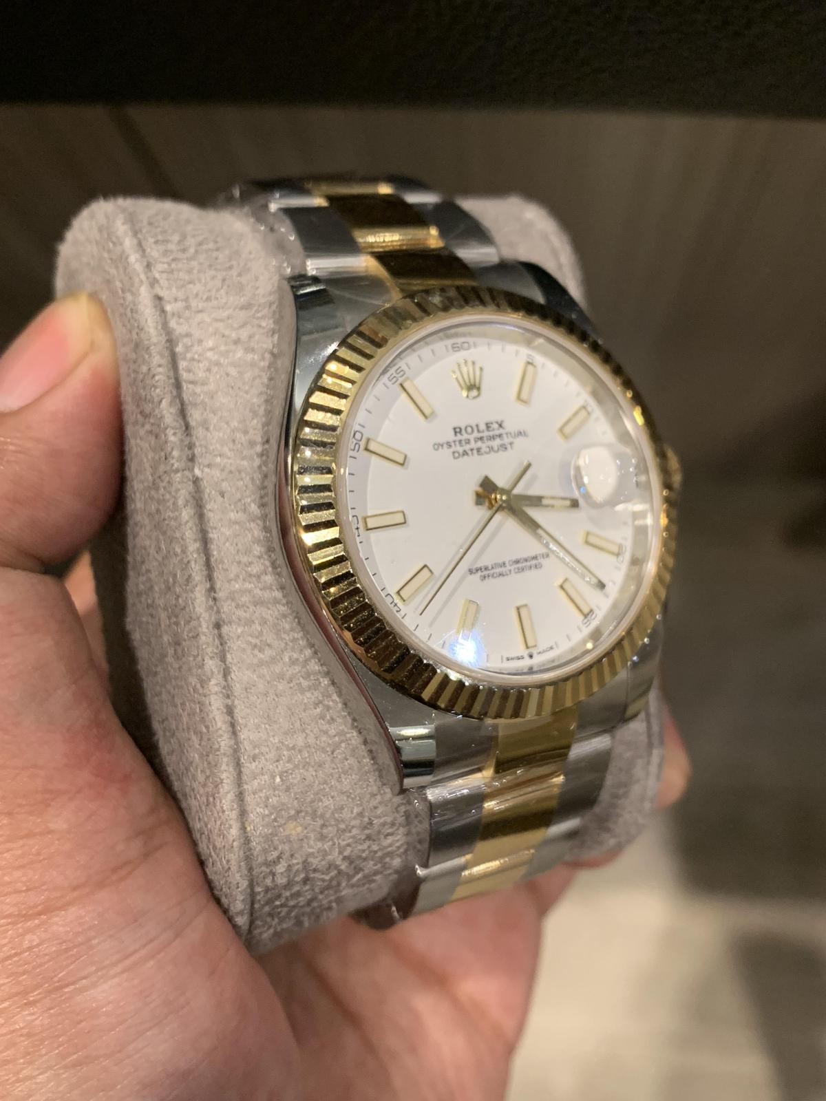 Thumb Datejust 41 Rolesor Yellow Fluted / Oyster / White