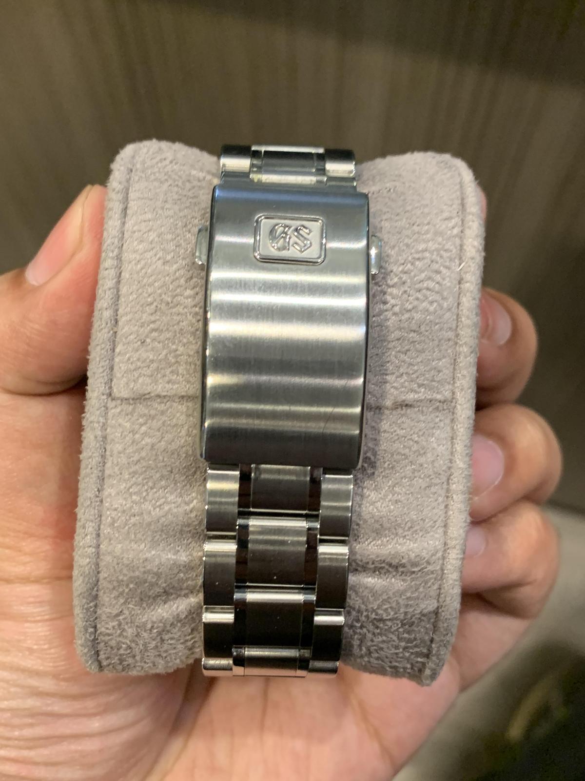 Thumb Spring Drive GMT SBGE255 Blue