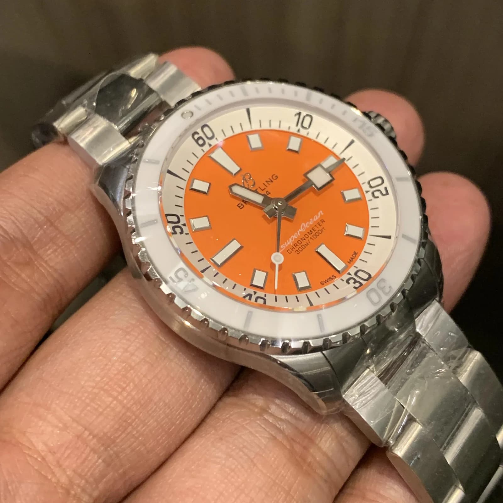 Thumb SuperOcean Automatic 36 Stainless Steel / Orange / Bracelet