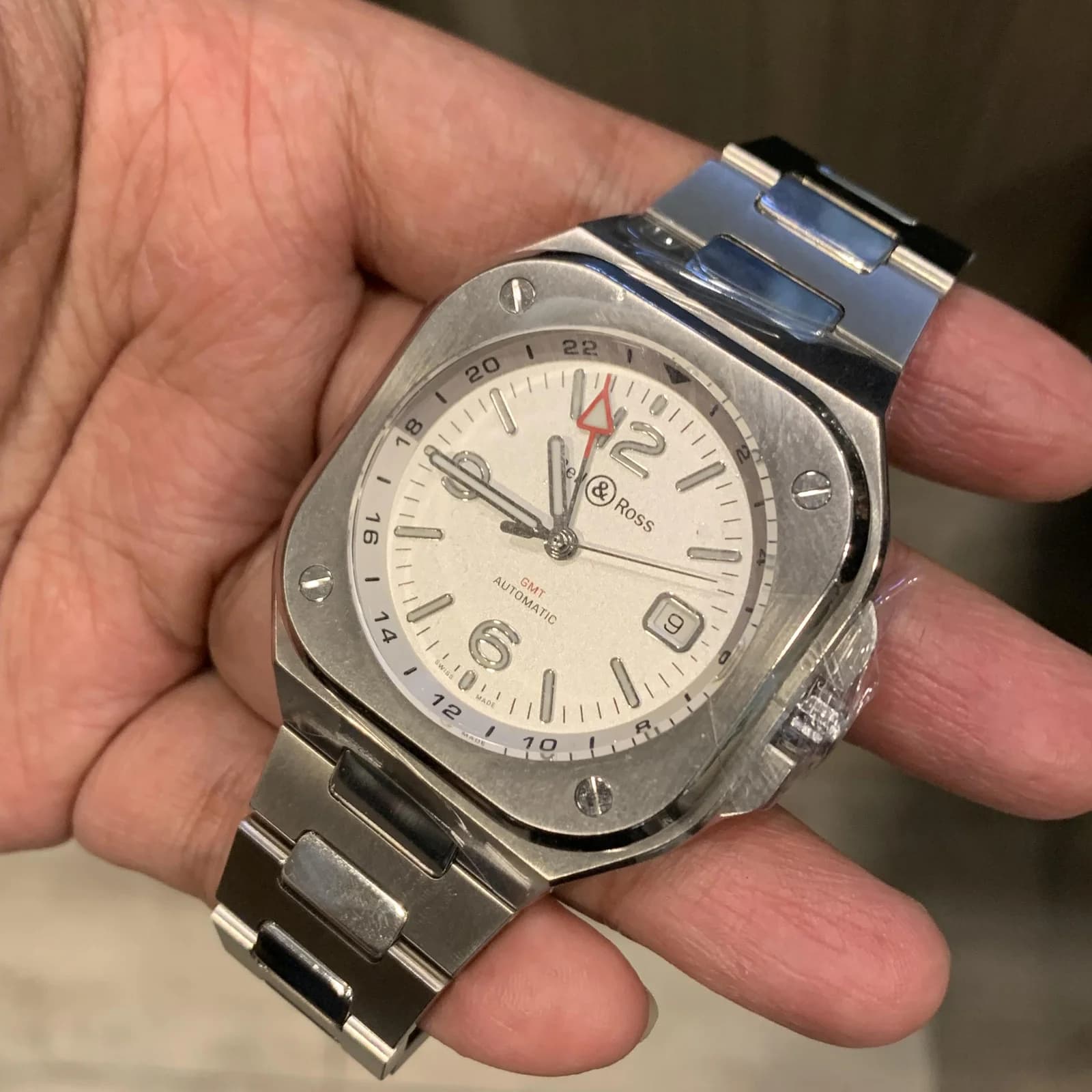 Thumb BR 05 GMT White