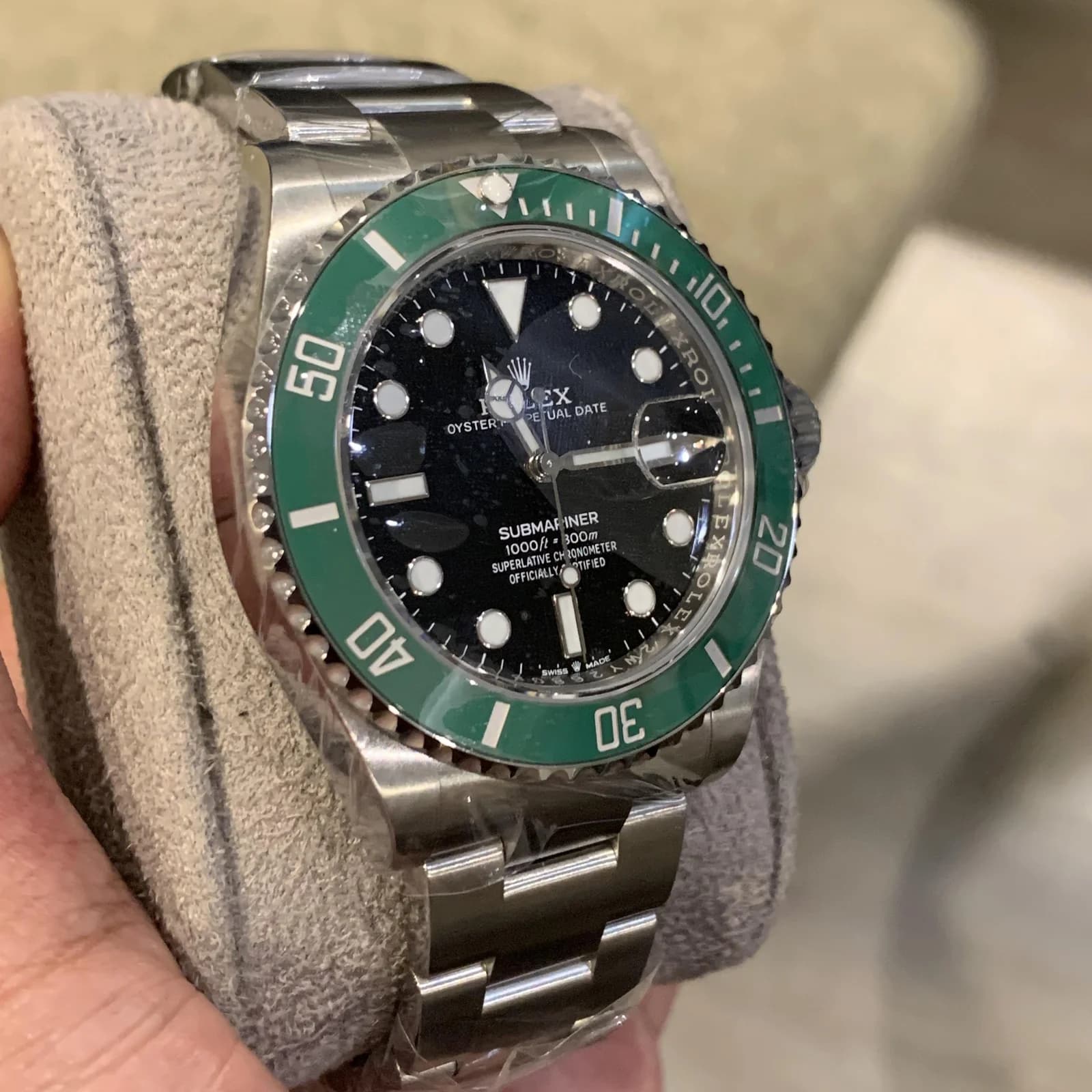 Thumb Submariner Date 41 Stainless Steel / Black / Green Cerachrom