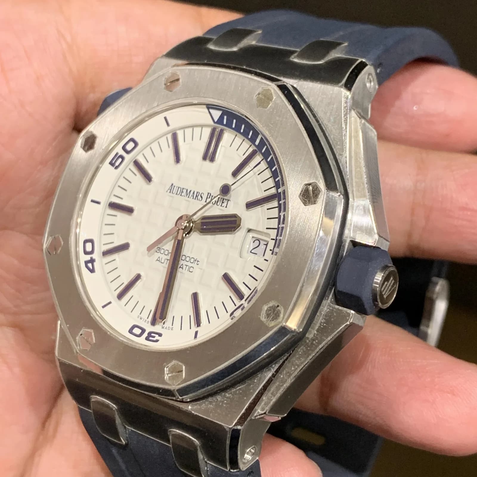 Thumb Royal Oak Offshore Diver Stainless Steel / White