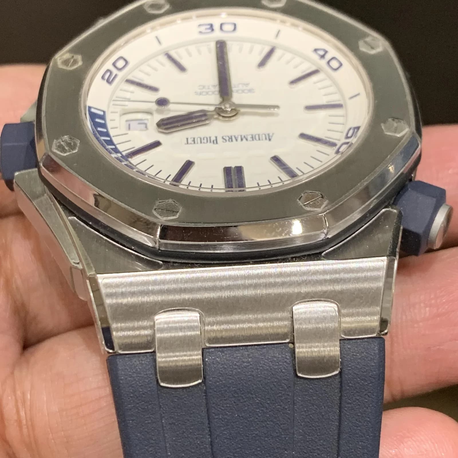 Thumb Royal Oak Offshore Diver Stainless Steel / White