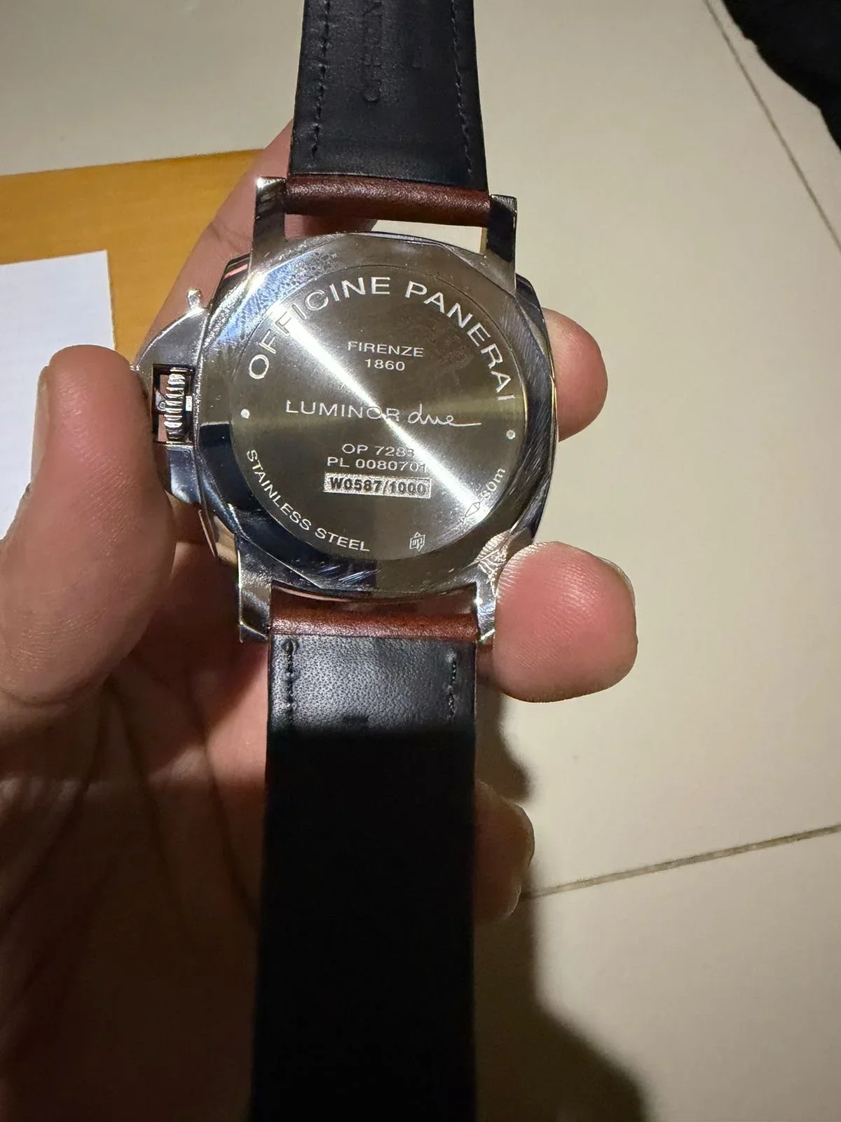 Thumb Luminor Due 42 Automatic Stainless Steel / White