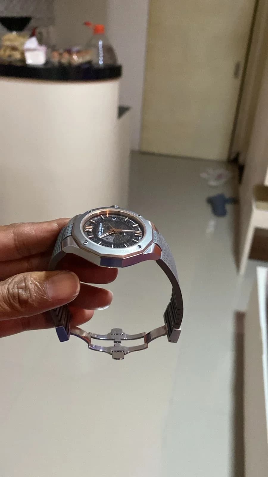 Thumb Riviera 39 Automatic Stainless Steel / Grey