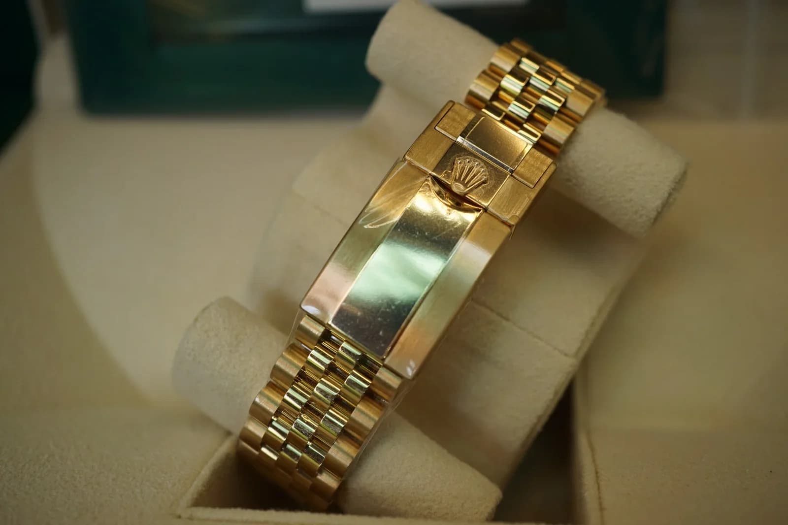 Thumb GMT-Master II Yellow Gold / GRNR / Jubilee