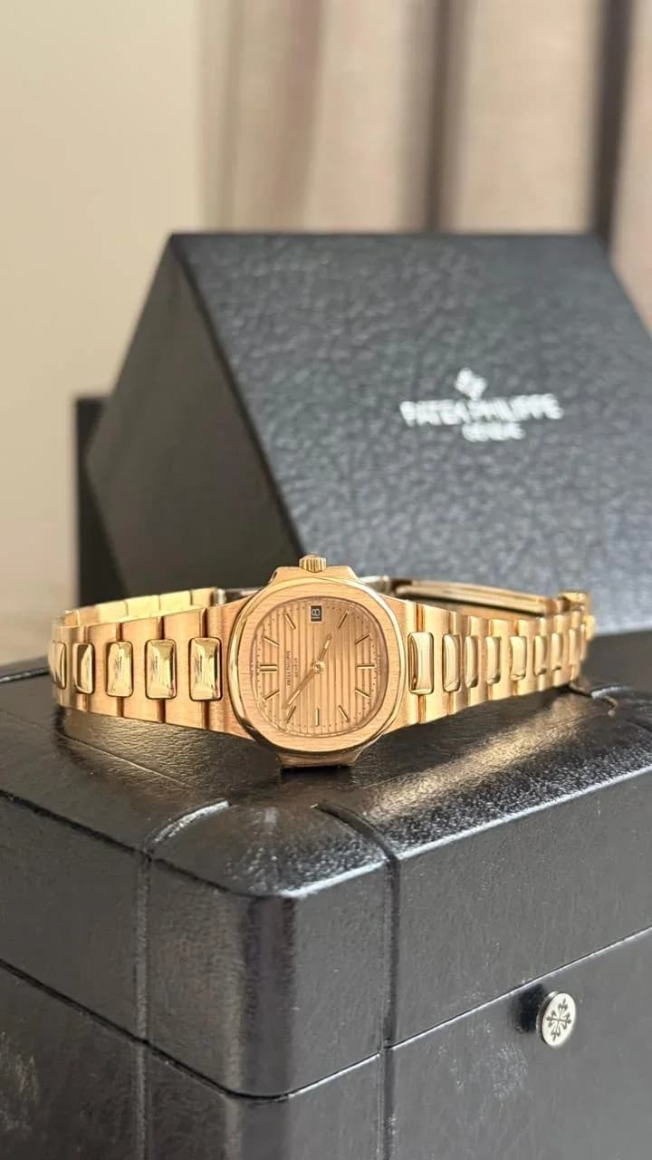 Thumb Patek Philippe Ladies Nautilus