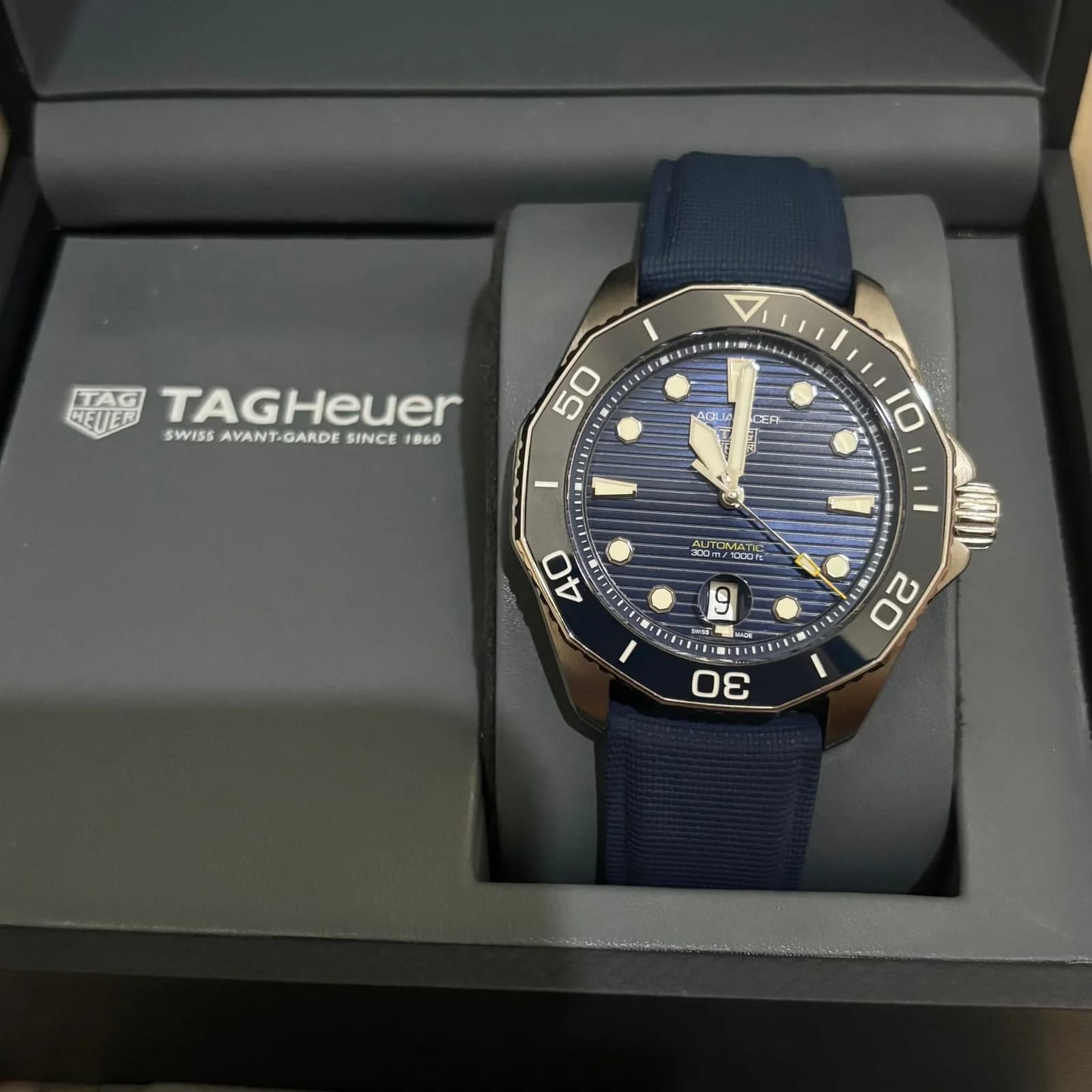 Thumb Aquaracer Professional 300 43 Stainless Steel / Blue