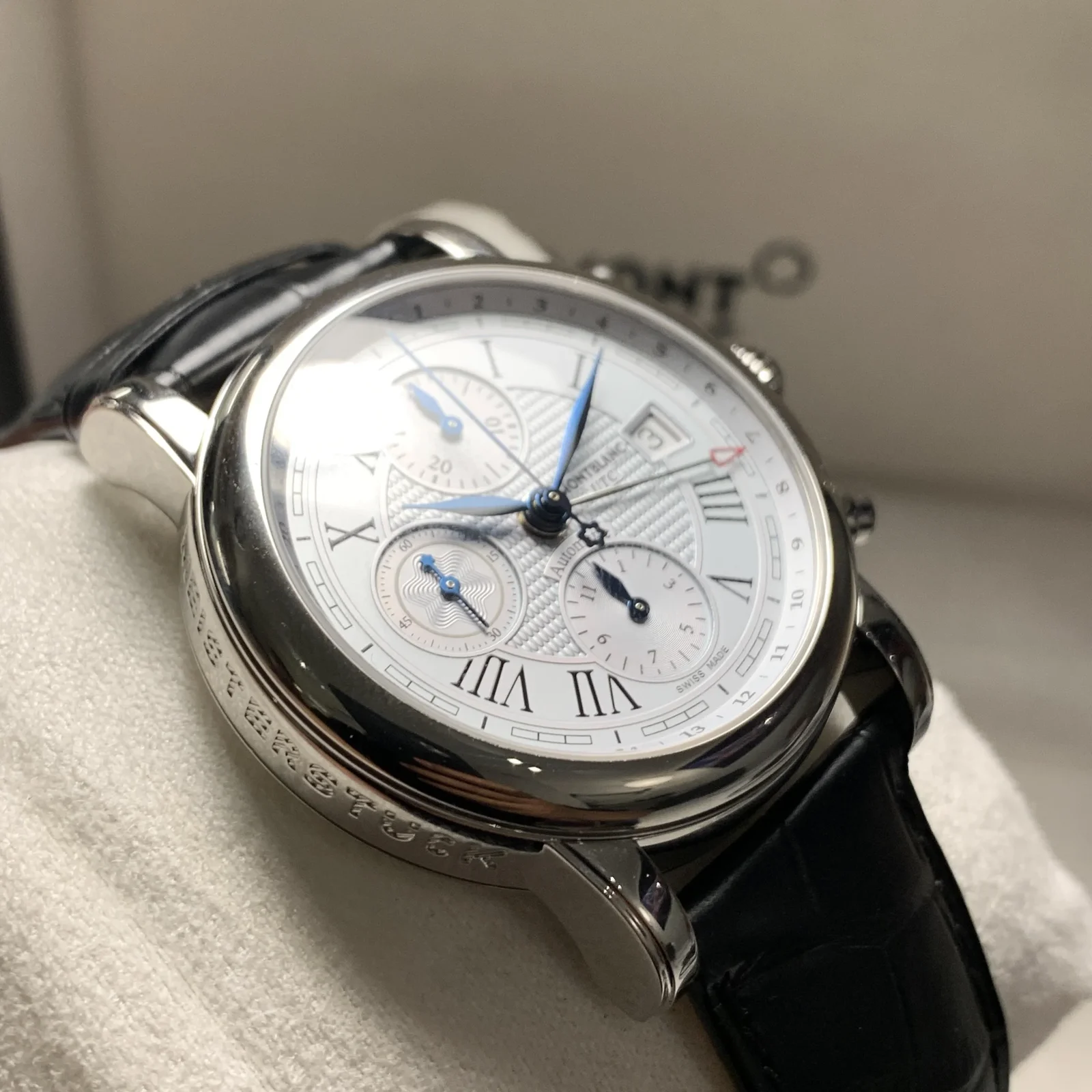 Thumb Star Roman Chronograph UTC Automatic Silver