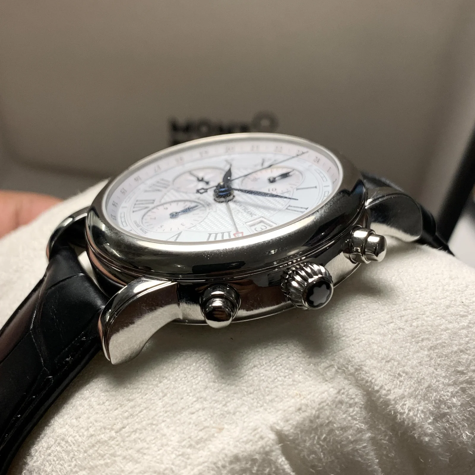 Thumb Star Roman Chronograph UTC Automatic Silver