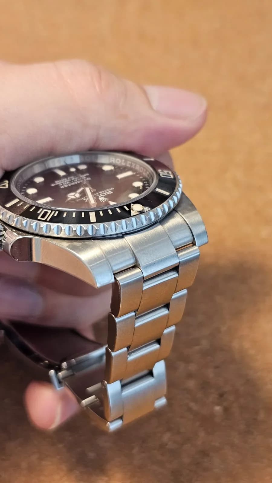 Thumb Submariner No-Date / Stainless Steel / Black / Cerachrom