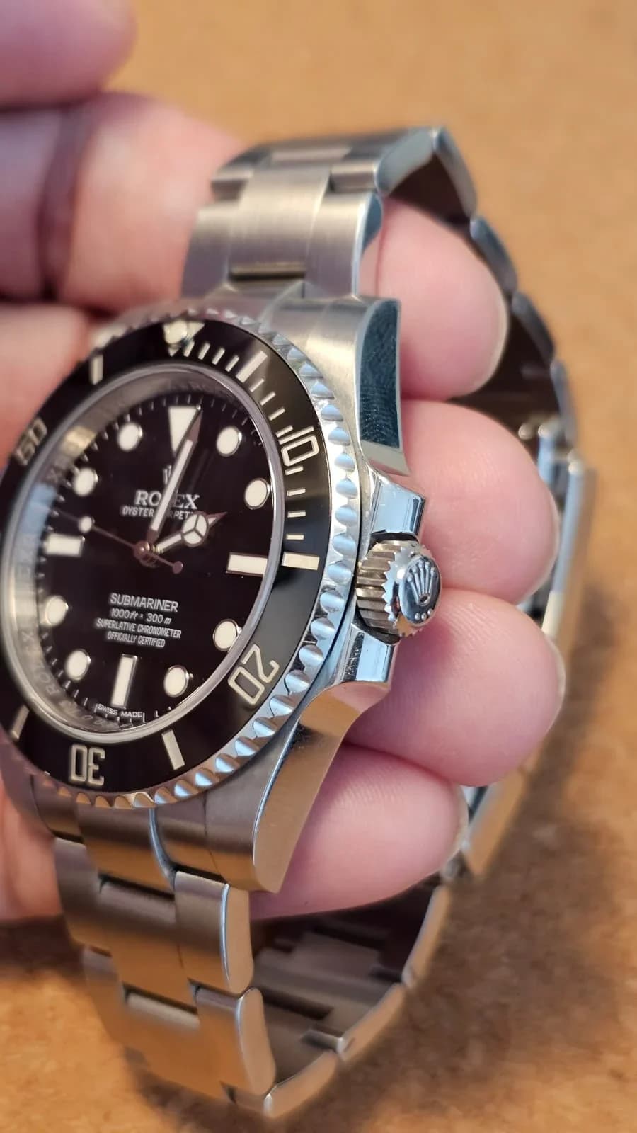 Thumb Submariner No-Date / Stainless Steel / Black / Cerachrom