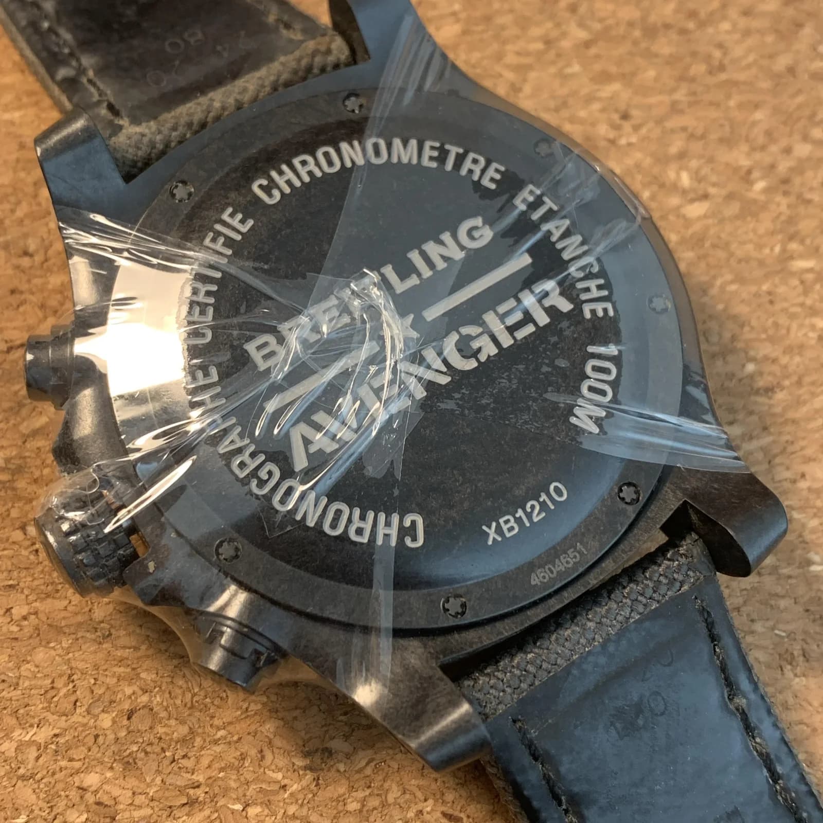 Thumb Avenger Hurricane 24H Breitlight / Volcano Black / Military / Pin