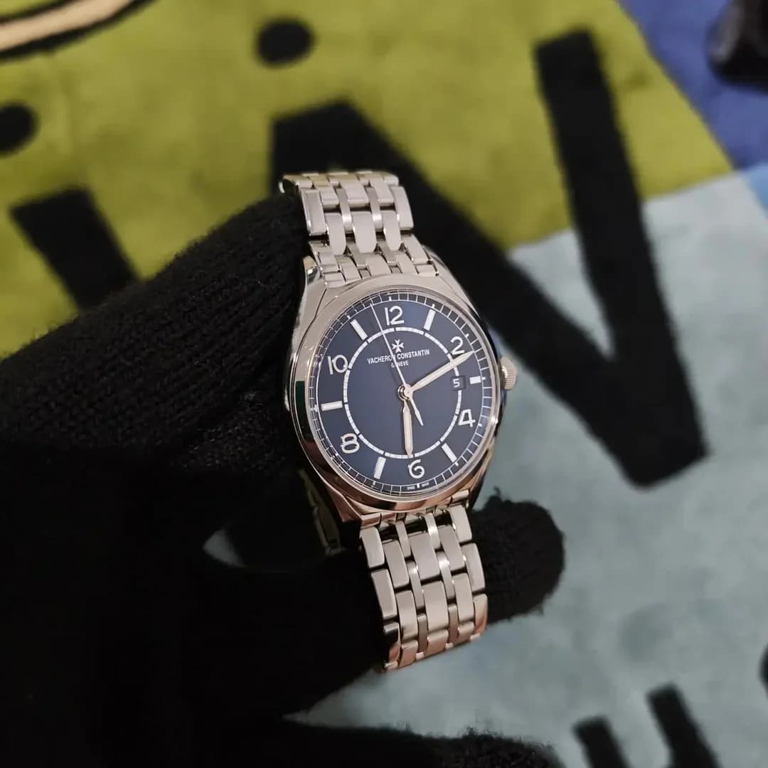 Thumb FiftySix Self-Winding Stainless Steel / Blue / Bracelet