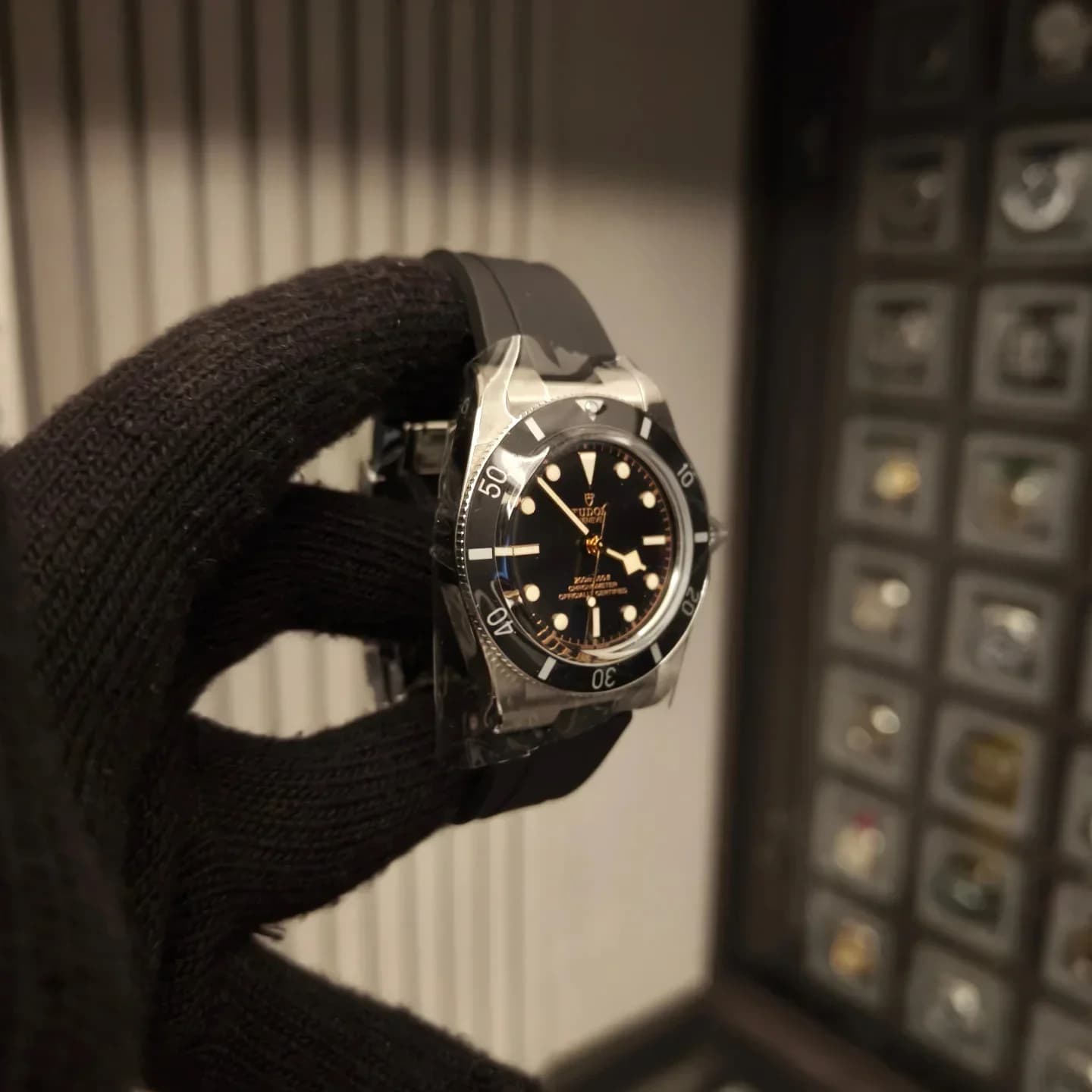 Thumb Black Bay Fifty-Four Stainless Steel / Black / Rubber