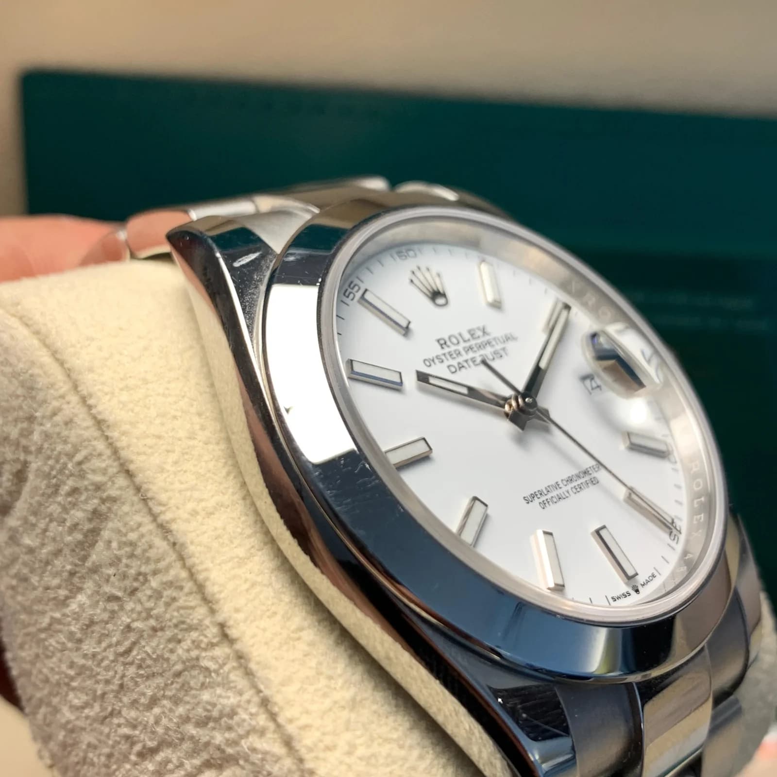 Thumb Datejust 41 Stainless Steel Smooth / Oyster / White