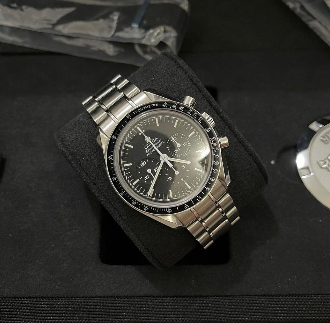 Harga omega speedmaster professional best sale