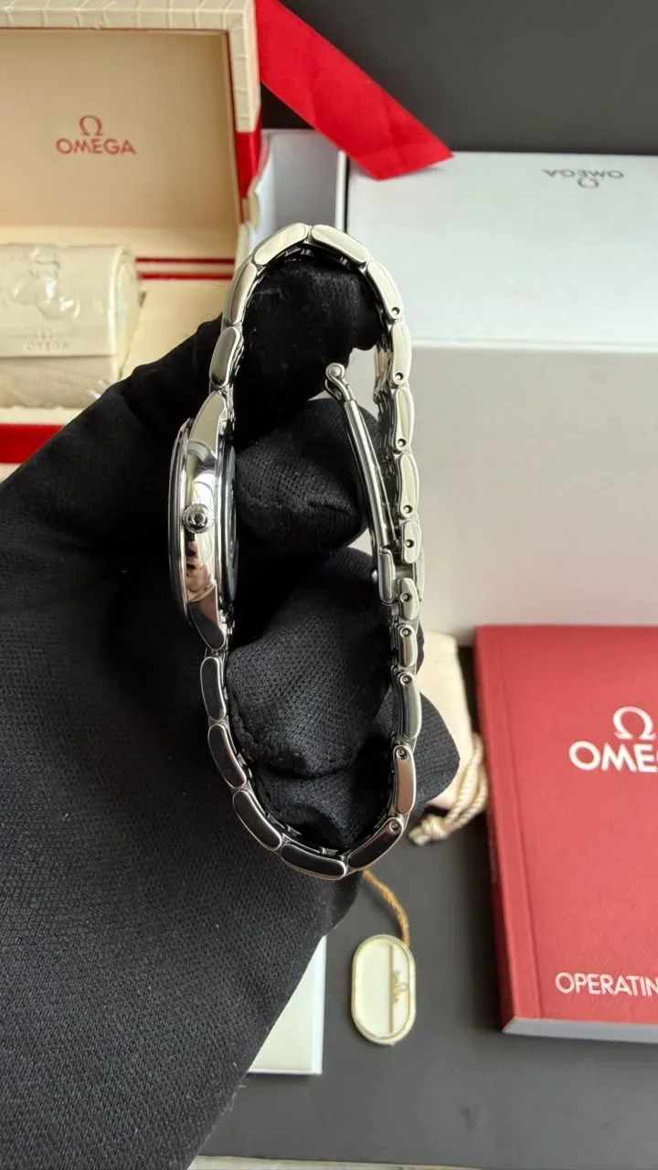 Thumb De Ville Prestige Quartz 27.4 Stainless Steel / Vintage Silver / Bracelet