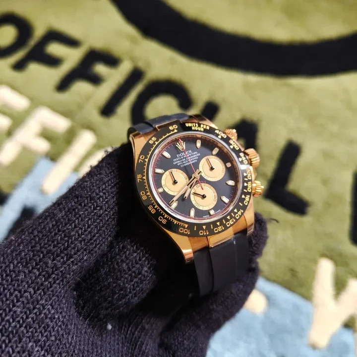 Thumb Cosmograph Daytona Yellow Gold / Cerachrom / Black / Oysterflex