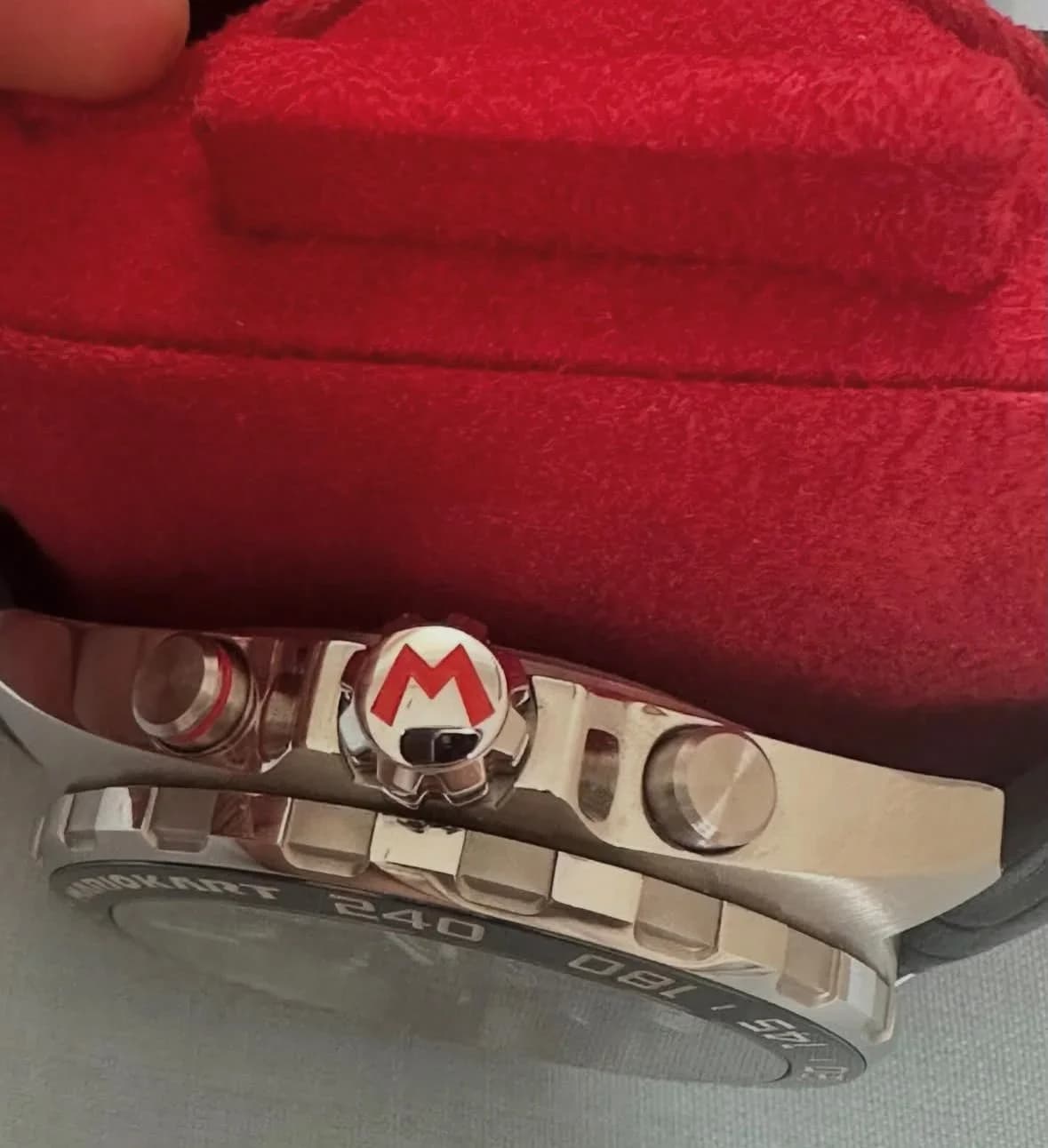 Thumb TAG Heuer Formula 1 Chronograph X Mario Kart Limited Edition