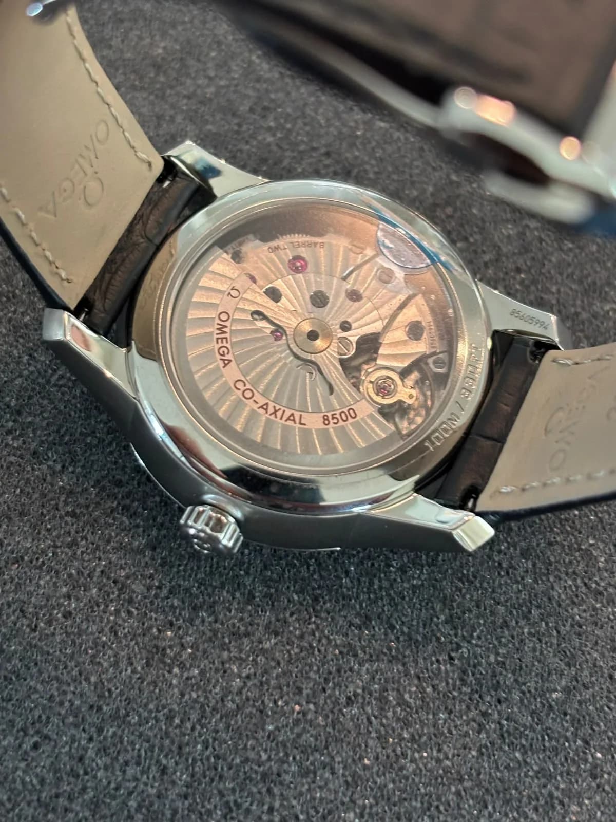 Thumb De Ville Co-Axial 41 Stainless Steel / Silver