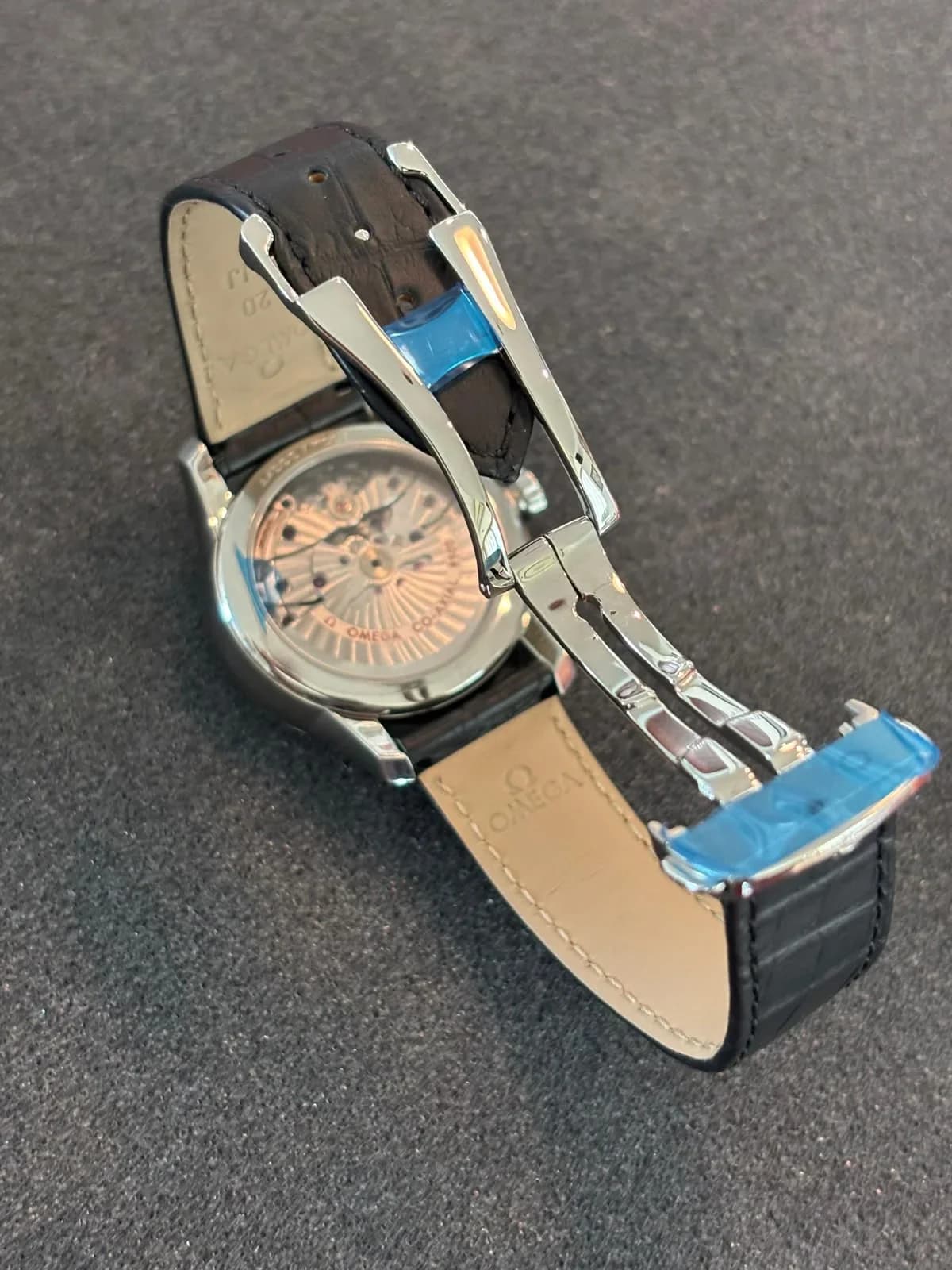 Thumb De Ville Co-Axial 41 Stainless Steel / Silver