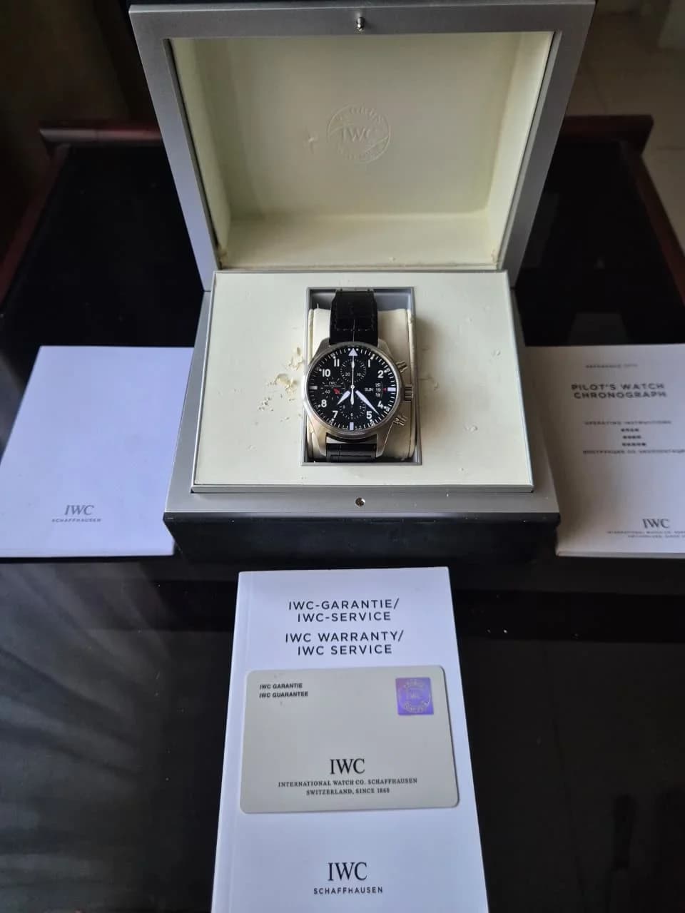 Thumb Pilot's Watch Chronograph Stainless Steel / Black / Strap