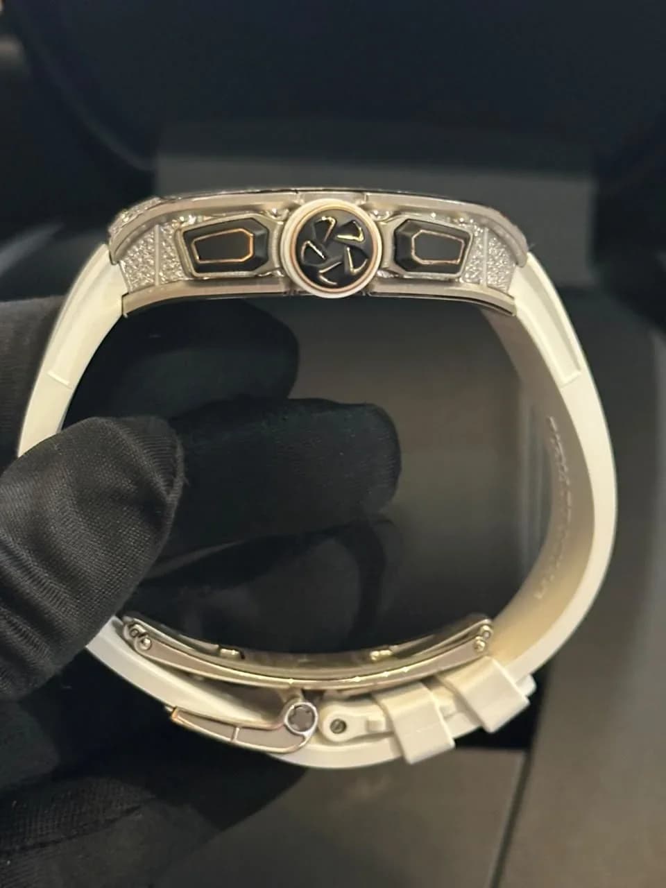 Thumb RM72-01 White Gold Diamond