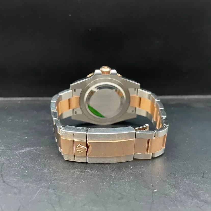 Thumb GMT-Master II Stainless Steel / Everose / CHNR / Oyster