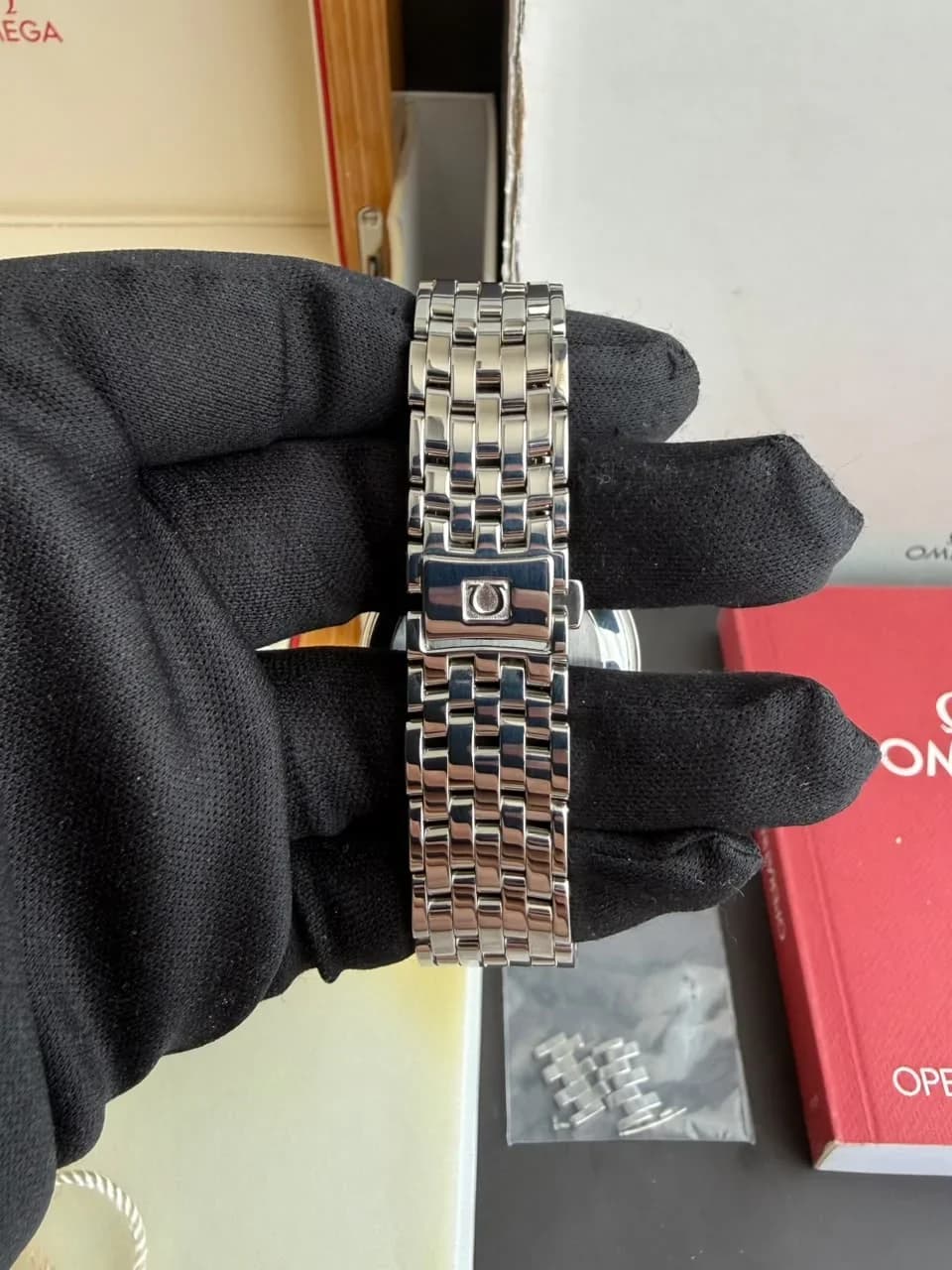 Thumb De Ville Prestige Co-Axial 36.8 Stainless Steel / Silver / Bracelet