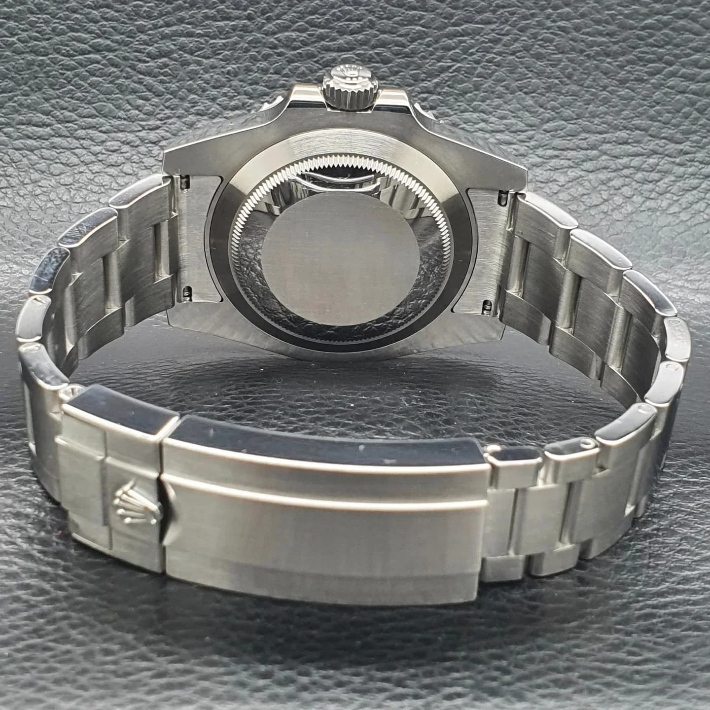 Thumb Submariner No-Date / Stainless Steel / Black / Cerachrom