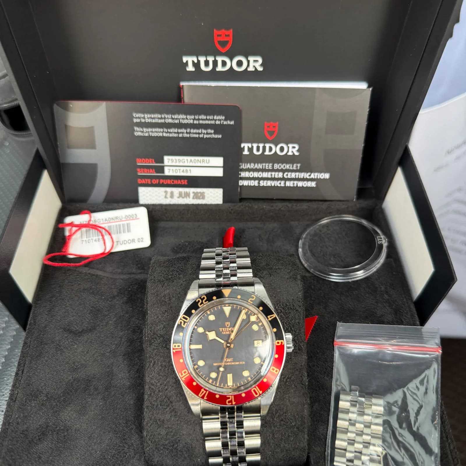 Thumb Black Bay 58 GMT Stainless Steel / Black / Bracelet
