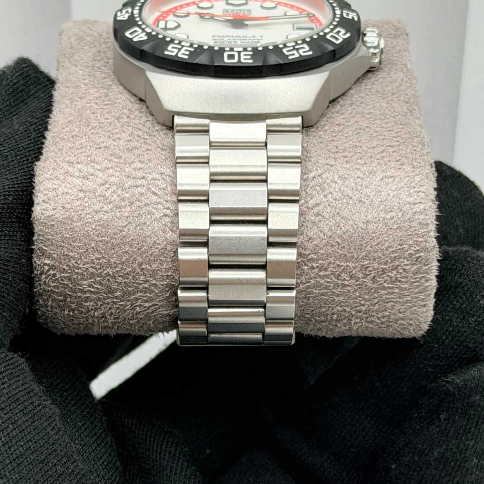 Thumb Formula 1 Solargraph 38 Stainless Steel / White / Bracelet