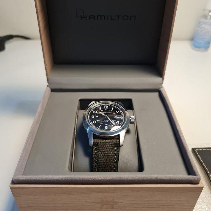 Thumb Khaki Field Automatic 38 Stainless Steel / Black