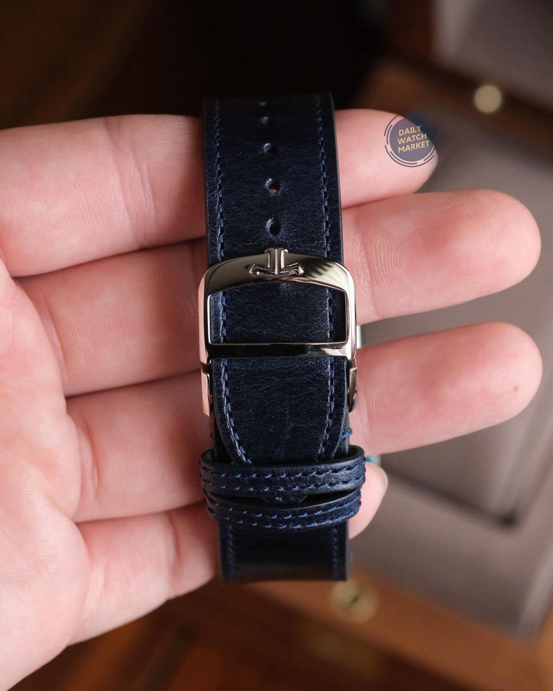 Thumb Reverso Tribute Duoface Calendar Stainless Steel / Silver