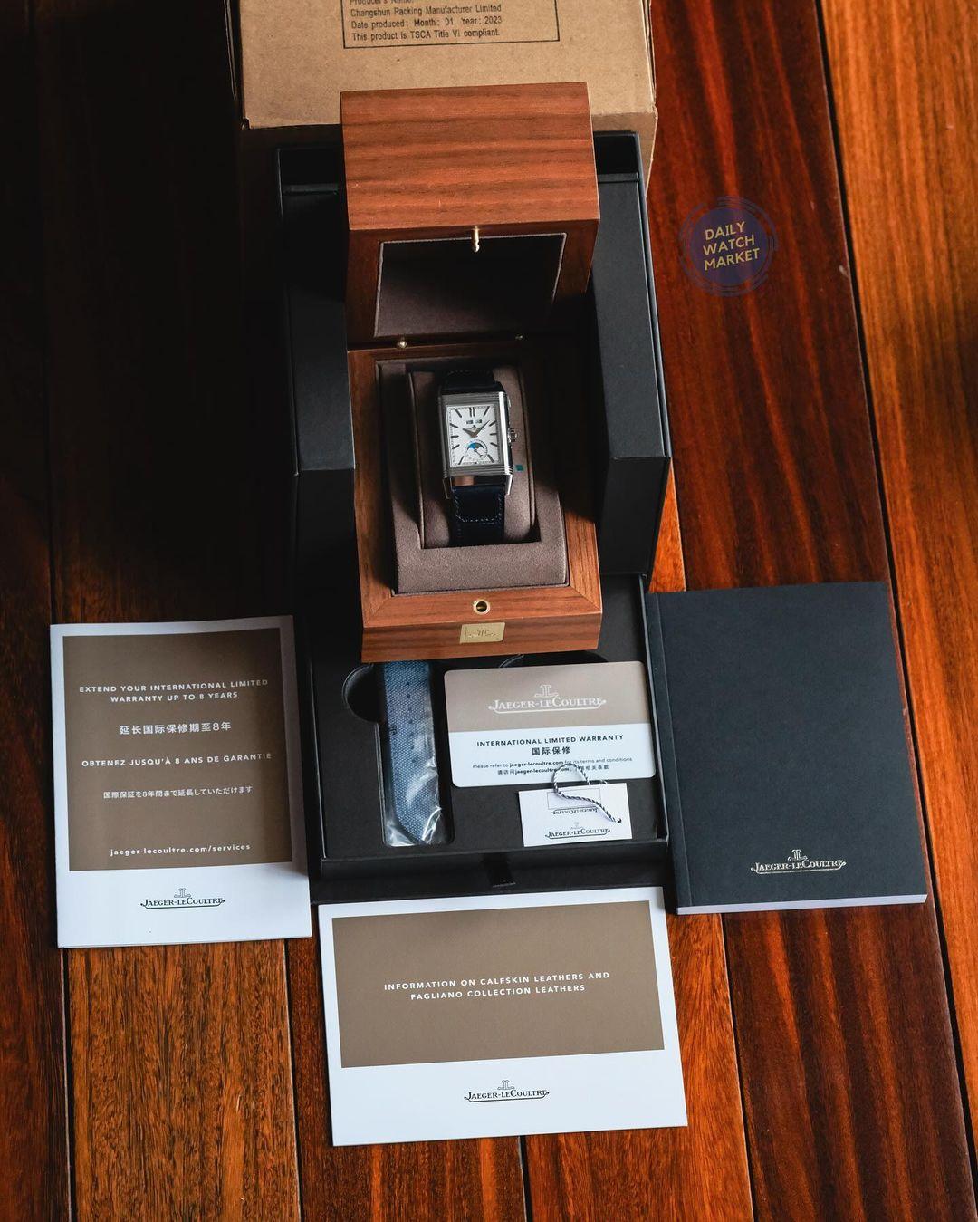 Thumb Reverso Tribute Duoface Calendar Stainless Steel / Silver