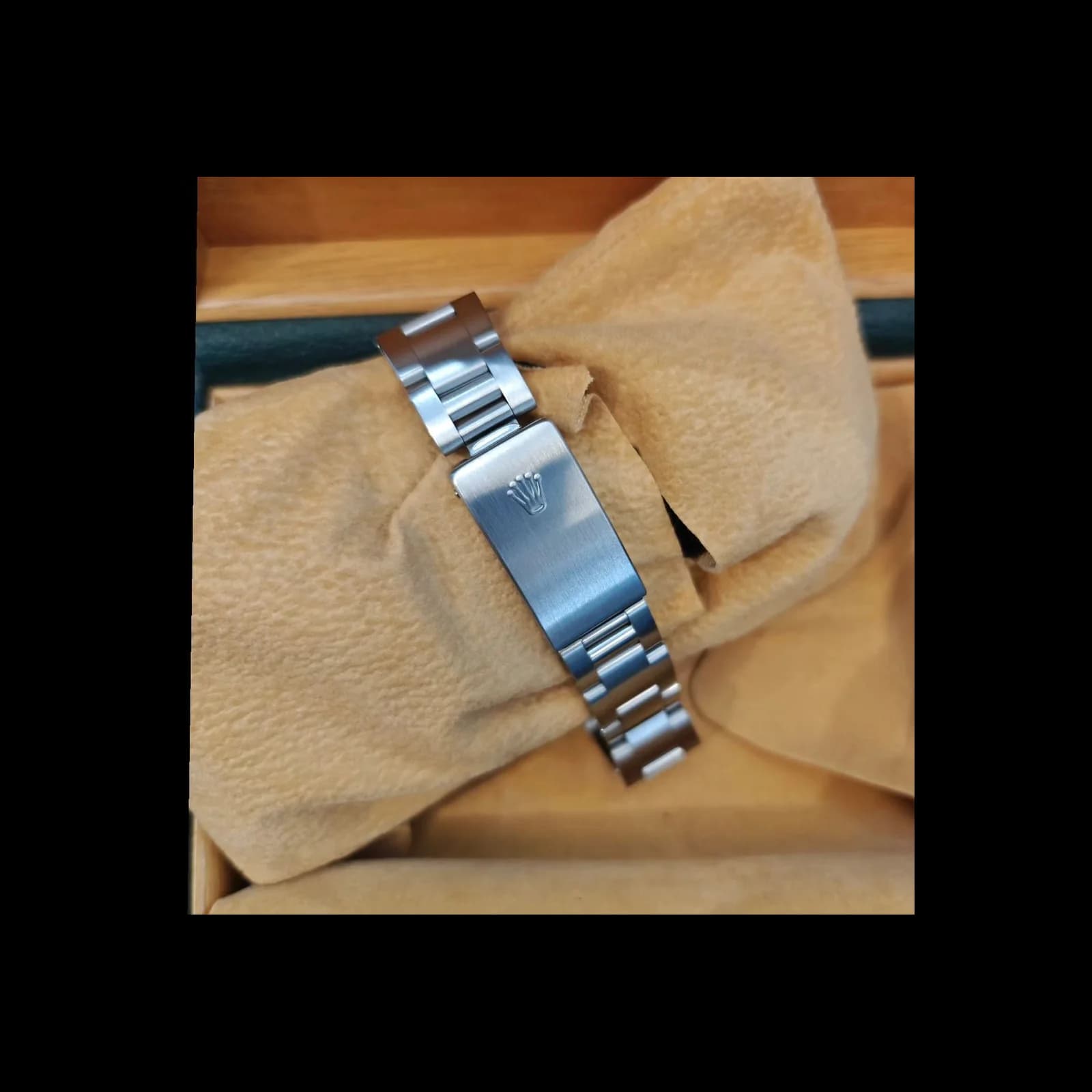 Thumb Rolex Oyster Perpetual Date 34 15210