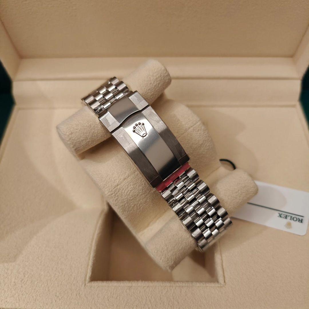 Thumb Datejust 41 Stainless Steel Fluted / Jubilee / Black